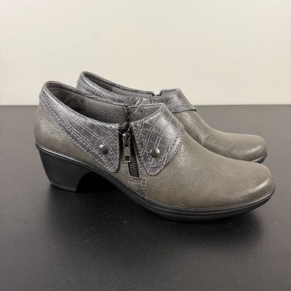 Easy Street Booties Women's 9.5M Gray Faux Leather Block Heel Side Zipper Casual